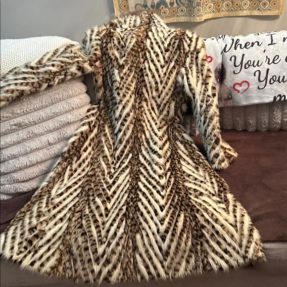 GENUINE LEOPARD FUR VINTAGE FABULOUS LONG COAT ADDITIONAL PHOTOS!! - Picture 14 of 17